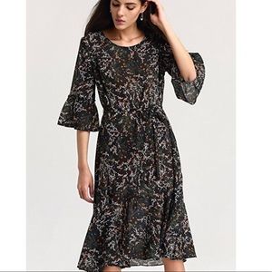 Chiffon ruffle dress with belt 曆 NWT